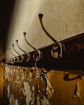 Käteisen Nosto Luottokortilla: Käyttö, Edut Ja Riskit