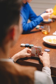 Videopokeri Ilmainen: Opas Nettivideopokerin Harrastamiseen Ja Pelaamiseen