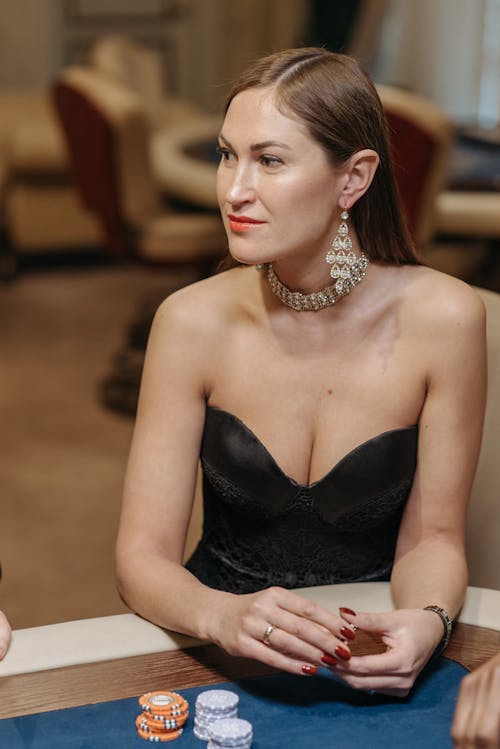 Laina Pika - Tietoa Ja Vinkkejä Nopeiden Lainojen Hakemiseen